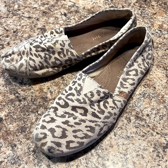 Madden Girl Shoes Madden Girl Leopard Slide Leopard Size 9 Poshmark